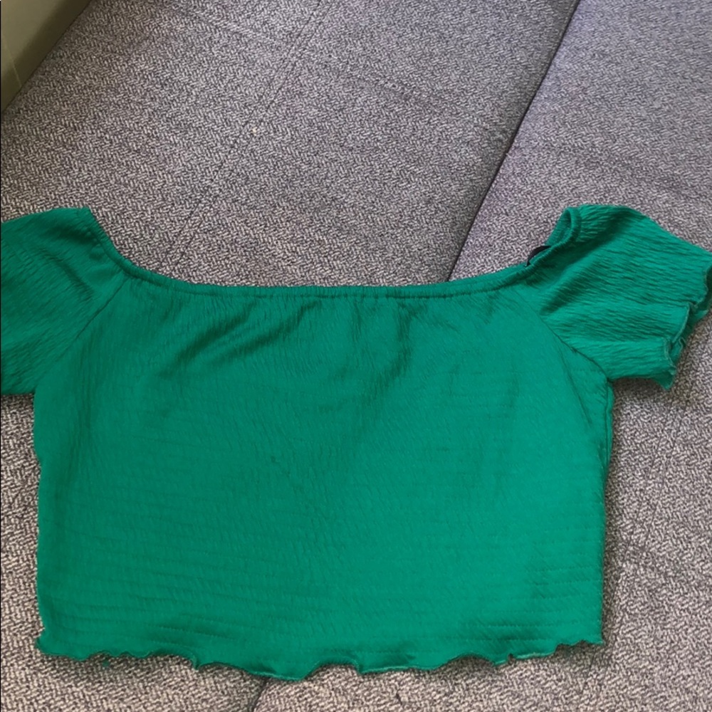 Crop top